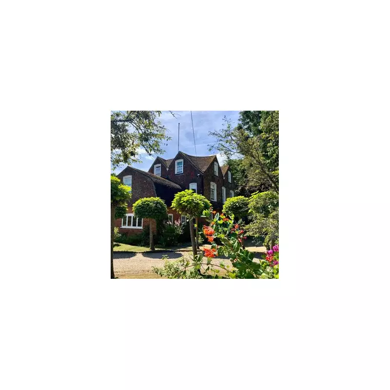 £2.25m Kent Golf Paradise Named Among England's Top Homes for Sale