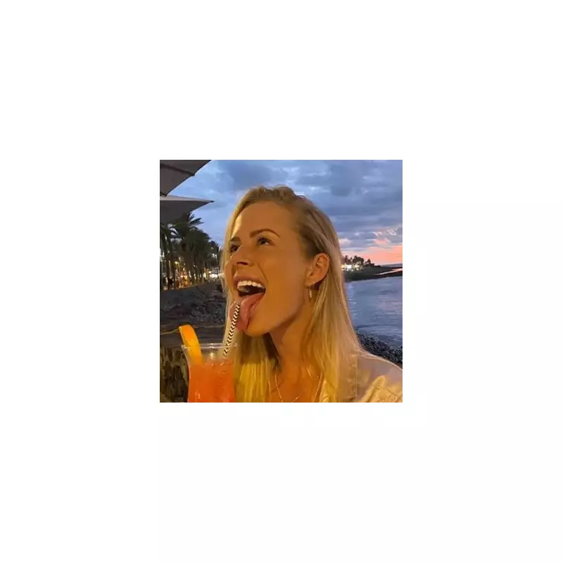 Benefits influencer Emily Cutter asks public to fund her holiday