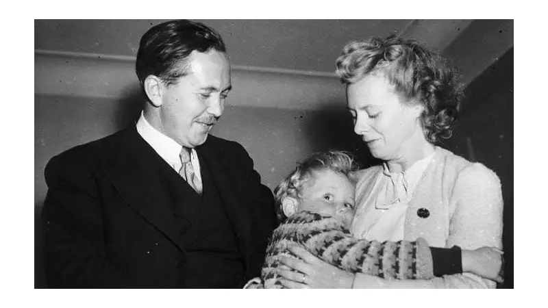 From Ruins to Renewal: How Britain's Communities Rebuilt After WWII