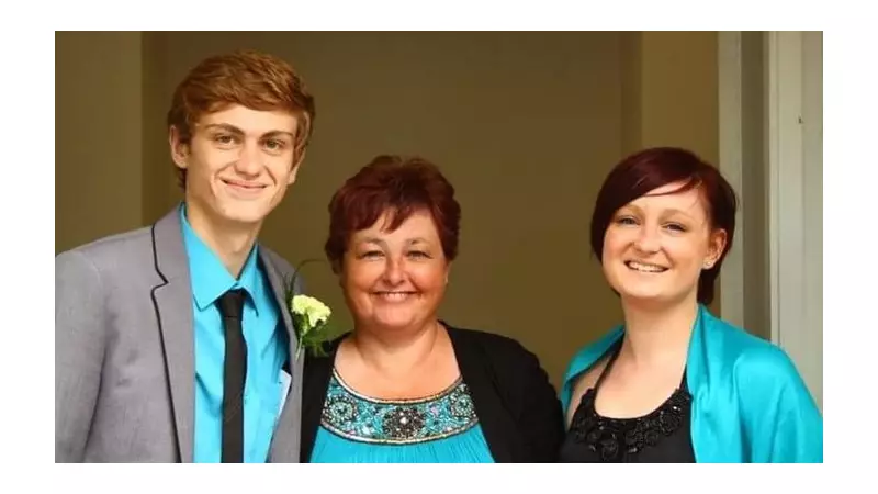 Light Up a Life This Christmas: Essex Hospice Invites Community to Remember Loved Ones