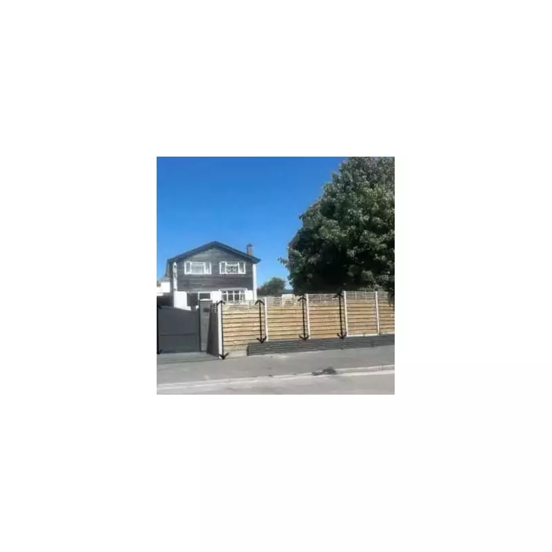 UK Families Forced to Remove Garden Fences After Planning Ruling