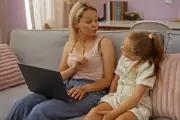 40% of UK Parents Turn to AI for Difficult Talks with Kids