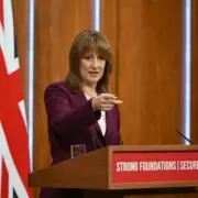 Business Leaders Demand Rachel Reeves Force Banks to Pass on Interest Rate Cuts