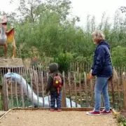 Dinosaur World's Noisy Robots Get Council Approval Despite Screeches