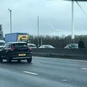 Dramatic M1 Police Chase: Suspect Flees into Oncoming Traffic