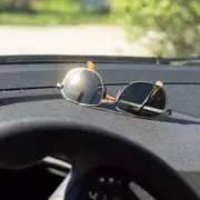 Drivers Urged to Keep Sunglasses in Car for November Sun Glare