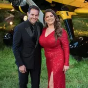 Kelly Brook's Husband Defends Her Against Body-Shaming Trolls
