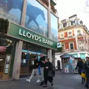 Lloyds Bank Slashes Credit Card Interest Rates in Major Cost of Living Relief