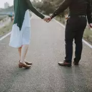 Mum's Date Ruined by 'Mortifying' Bottom Slap: 'I Feel Yucky'