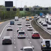 Police warn of M6 slow drivers: £100 fines for middle-lane hogging