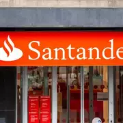 Santander: 74% of UK Customers at Risk from Fake AI Ads