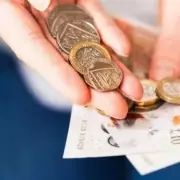 UK Banks Offer £1,375 in Free Cash to Switchers This Christmas