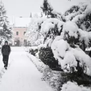 UK Braces for 8 Inches of Snow as 13 English Counties Escape