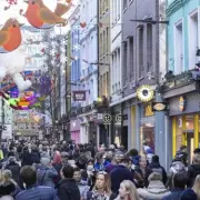 UK Consumer Confidence Dips to -19 Ahead of Budget and Black Friday