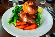 West Midlands' Ultimate Sunday Roast: Discover the Region's Top 10 Pubs Serving Perfection