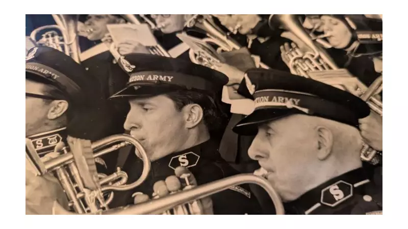 95-Year-Old's 87-Year Carol Tradition Lights Up Abergavenny Christmas