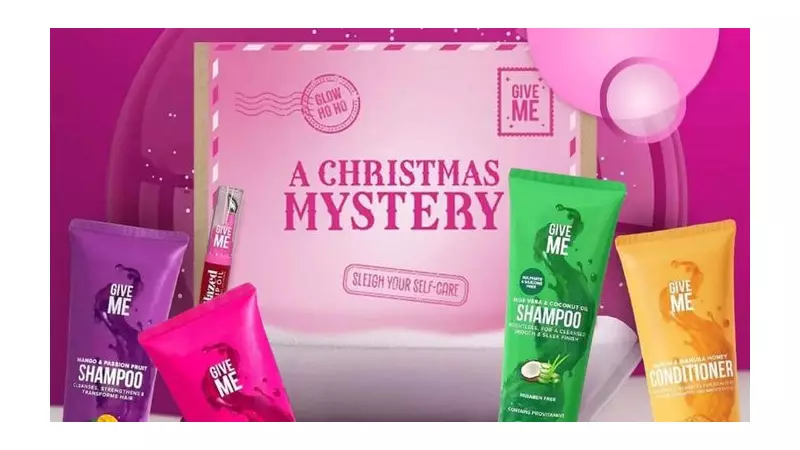 Christmas Beauty Bargain: £60+ of Gifts for Under £20 in Mystery Box