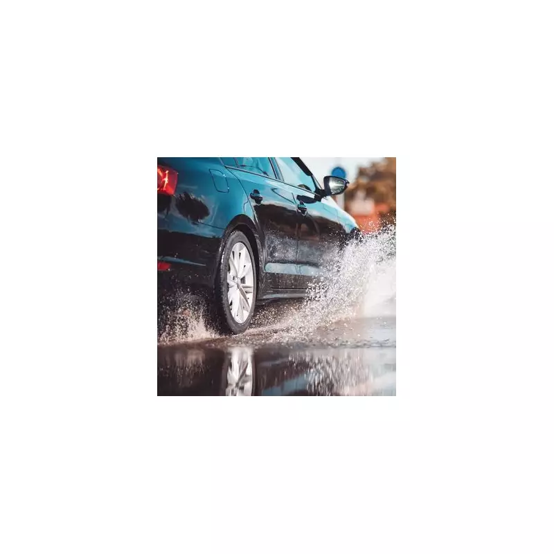 Drivers risk £100 fine and 9 points for splashing pedestrians in rain