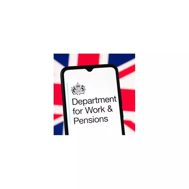 DWP Reveals £722 Average Top-Up for Housing Benefit and Universal Credit Claimants