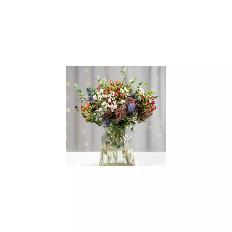 Family-Run Florist's 'Beautiful' Christmas Flowers From £27 'Last Ages'