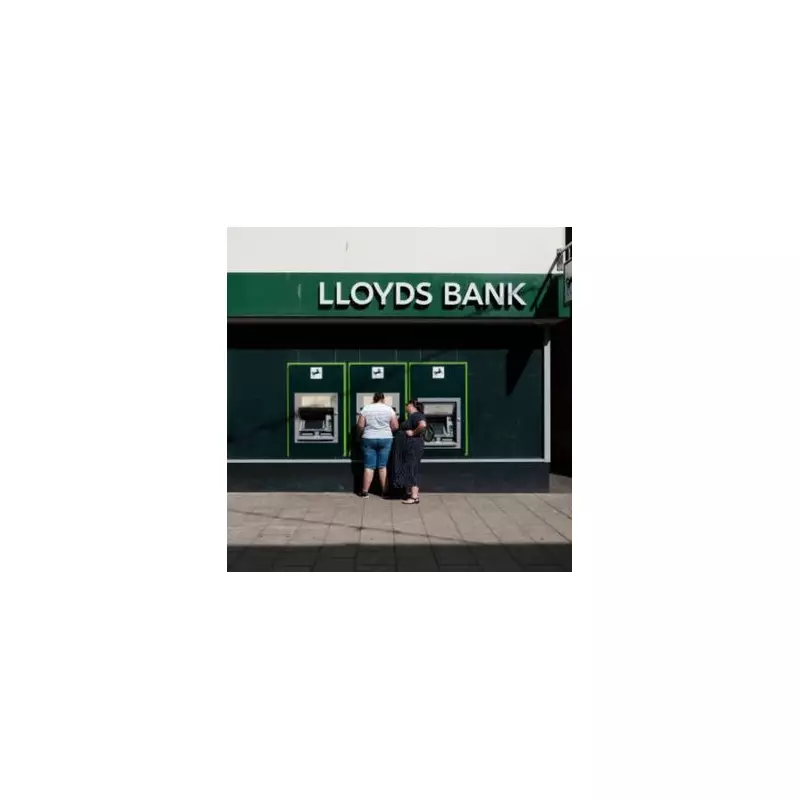 Lloyds Bank Reports 10-Point Surge in UK Business Confidence for 2025