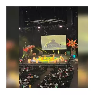 Fury as Glasgow panto dubbed 'Willy Wonka Experience 2.0' by storming families