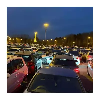 Trafford Centre Car Park Gridlock Leaves Sale Shoppers Stranded for Hours