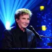 Barry Manilow, 82, diagnosed with lung cancer, cancels January shows