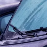 Drivers urged to use newspaper hack to stop frozen windscreens
