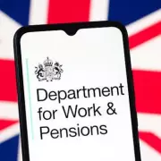 DWP Reveals £722 Average Top-Up for Housing Benefit and Universal Credit Claimants