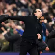 Emery's coat throw explained: Why Villa boss was 'not happy' with Rogers