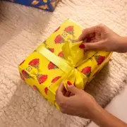 Lidl's 'Wrapped' Christmas Pop-Up Offers Free Gift Wrapping in Birmingham