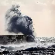 Met Office Christmas Day Yellow Alert: 26 Areas Face Wind Disruption