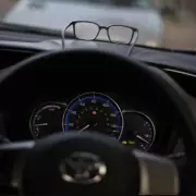 Study: Casual Conversation Impairs Drivers' Hazard Detection