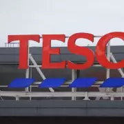 Tesco Serves Up £10 Christmas Dinner for Six in Festive Price War