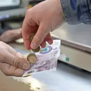 UK Minimum Wage Hike to £12.71 Sparks Inflation and Job Market Fears