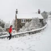 UK Snow Alert: 22 Counties Brace for Three-Day Blizzards