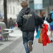 Welsh Retail Footfall Dips 0.4% in November, Cardiff Sees 3.2% Fall