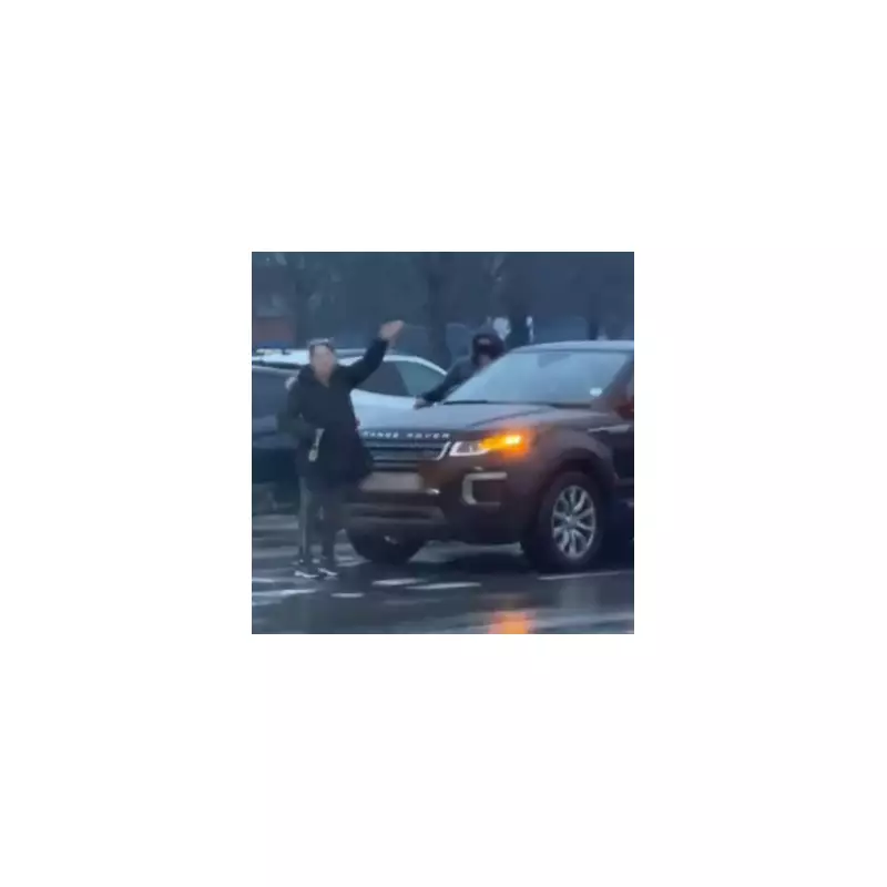 Brave shopper confronts Range Rover thieves in Bilston Morrisons car park
