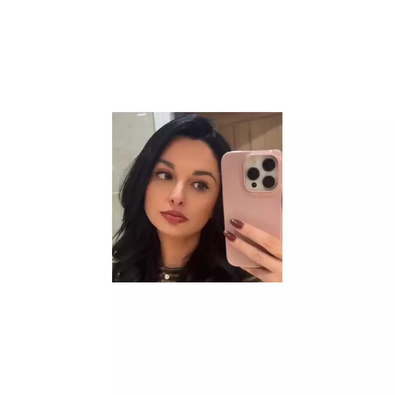 Derbyshire Couple's Vision Transforms Derelict Garage into Luxury Family Home