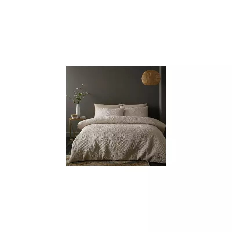 Dunelm's 'Hotel-Quality' No-Iron Bedding Slashed to £25.60 in January Sale