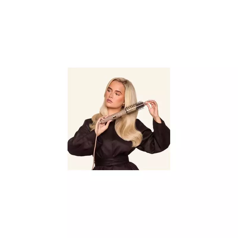 Molly-Mae's Hot Brush Now £23 Off: Get a Salon Blow Dry at Home