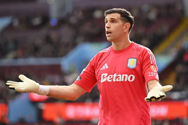 Peter Schmeichel Urges Emiliano Martinez to Reject Inter Milan and Remain at Aston Villa