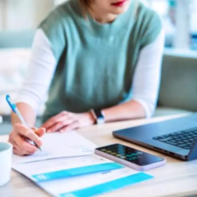 UK Households Could Save £851 by Switching Energy Deals