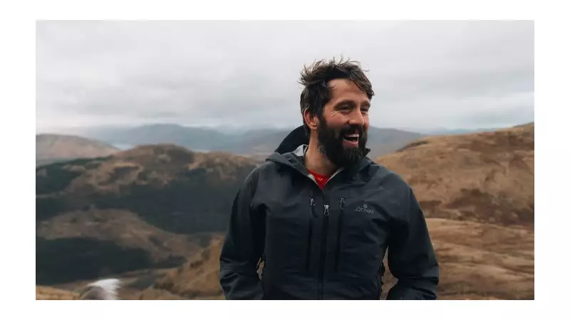 Veteran Runs 720km in 16 Days to Combat UK's Puppy Farm Crisis