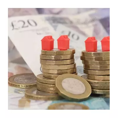 Bank of England to Pause Rate Cuts Until April After Wage Data