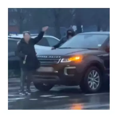 Brave shopper confronts Range Rover thieves in Bilston Morrisons car park