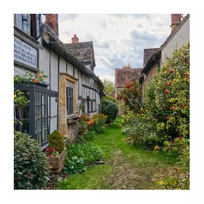 Bretforton: The 'Epic' Cotswold Fringe Village with Affordable Charm