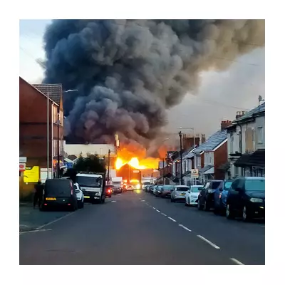 Eight Fire Engines Tackle Major Wolverhampton Factory Blaze