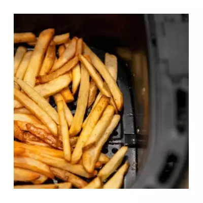 Firefighters Issue Urgent Warning Over Viral Air Fryer Cleaning Hacks